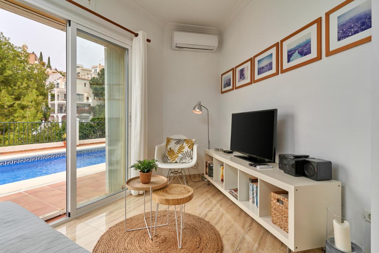 Apartamento With Private Pool