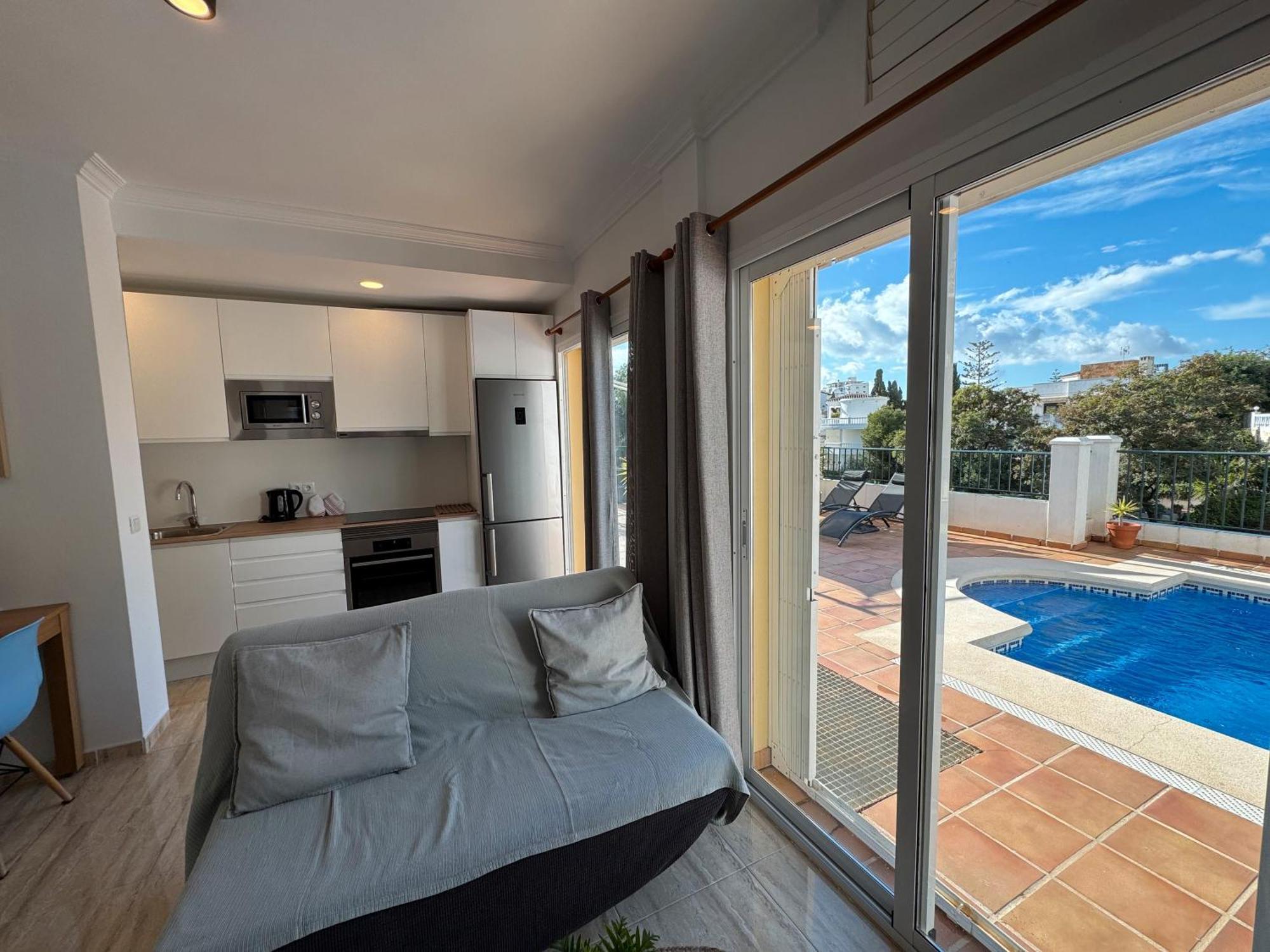 With Private Pool Apartamento Nerja